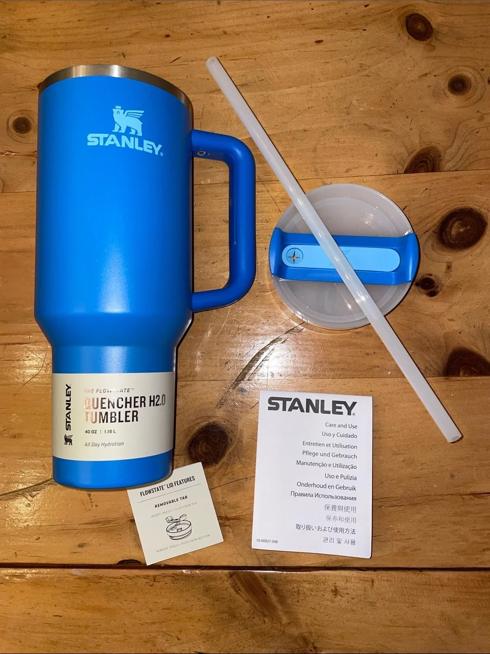 NWT- Stanley- FlowState Quencher Tumbler- 40oz- Azure Blue - Picture 10 of 11